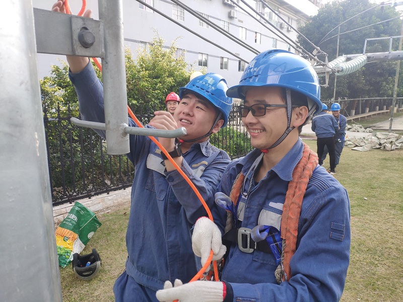 南网超高压梧州局组织学习操作新对象