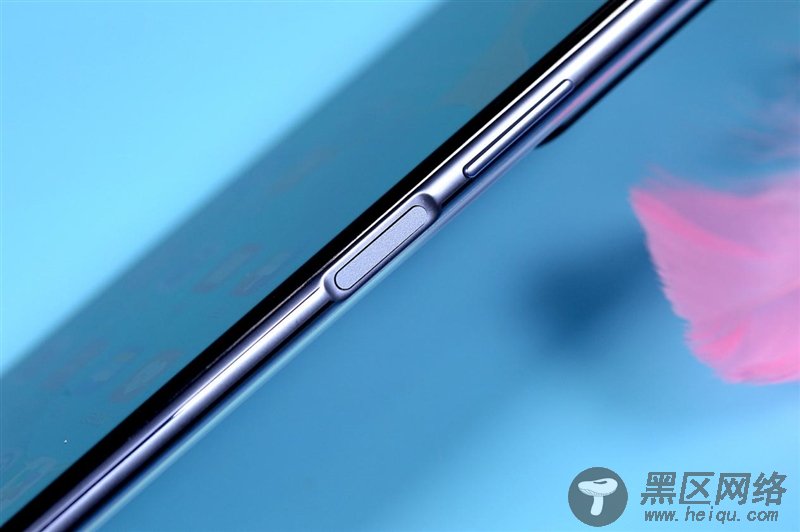 5G手机“核弹”来袭 荣耀30S首发评测：深度解密一代神U麒麟820
