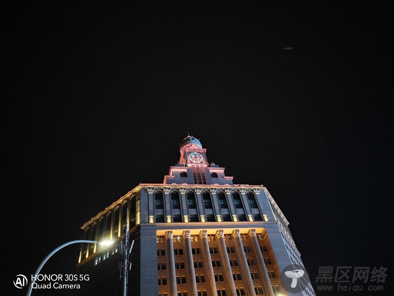 5G手机“核弹”来袭 荣耀30S首发评测：深度解密一代神U麒麟820