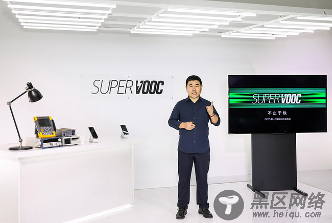 OPPO新闪充产品为啥充电这么快？闪充之父为你揭