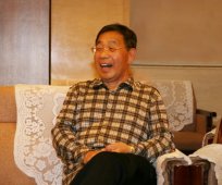 董事长简介