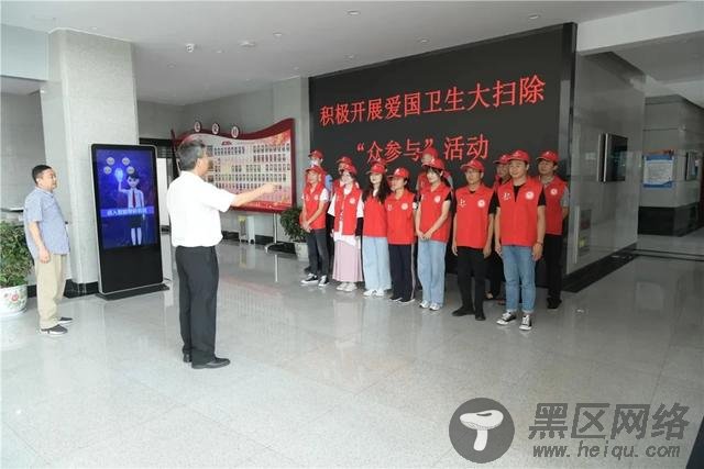 曲靖中院开展爱国卫生“众参与”活动