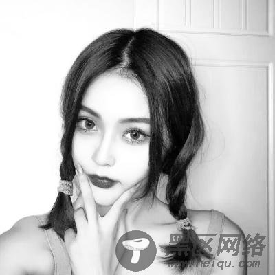女生黑白头像霸气御姐2020 有时候笑容只是个表情