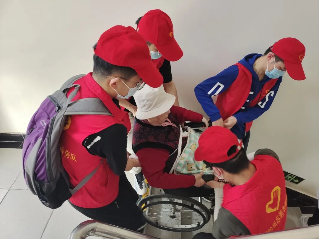 扣热点疏堵点增亮点,一点都不含糊!【我为群